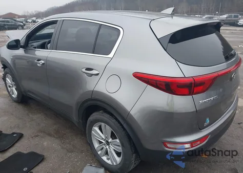 2017 Kia Sportage Lx z USA, uszkodzony, nr VIN KNDPMCAC1H7040510